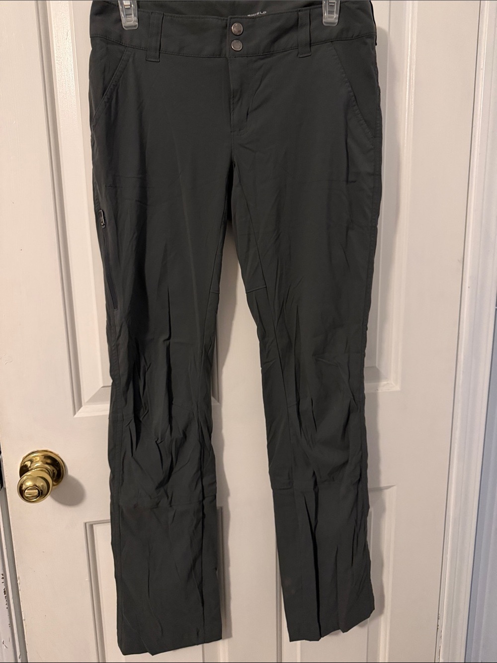 Columbia women’s grey travel Chinos